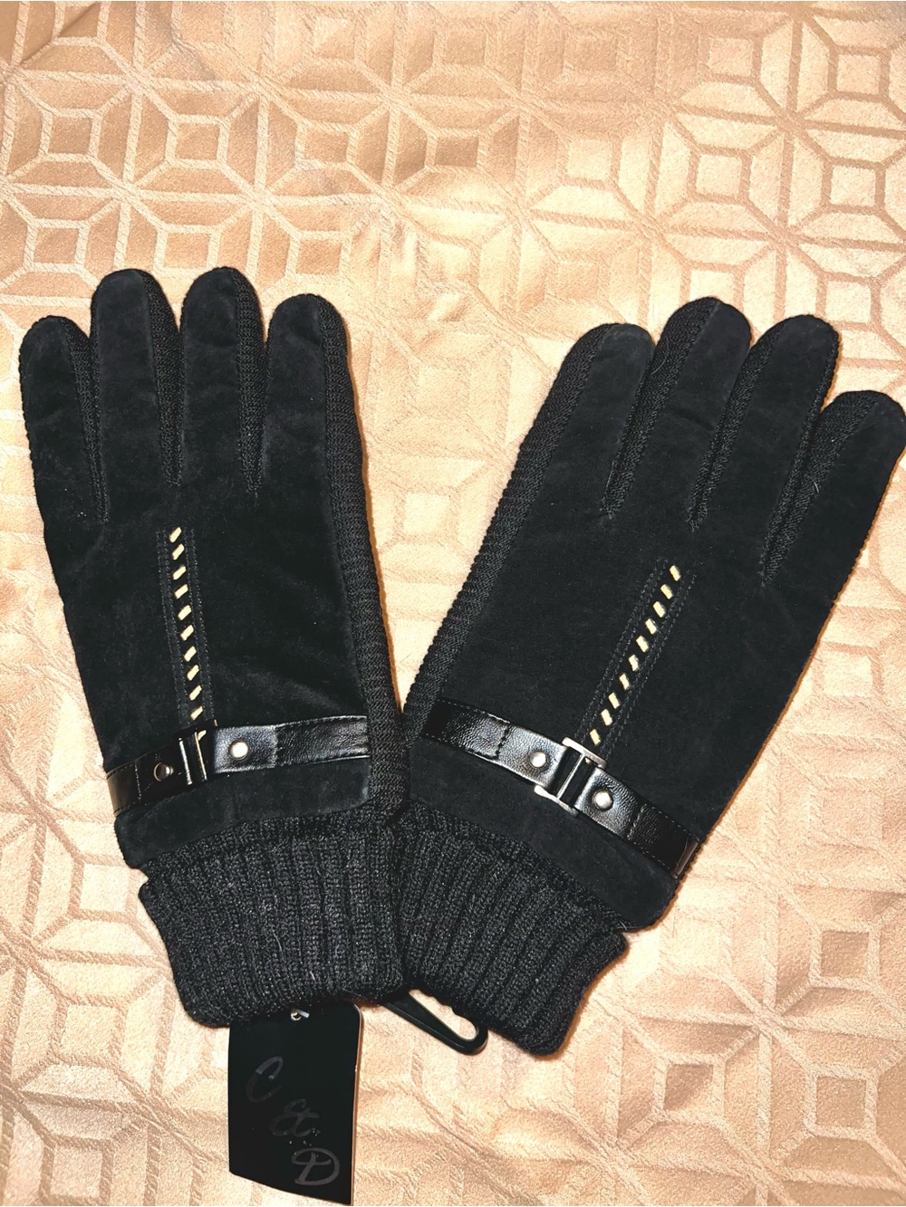 Source Unknown Black Knit Cuff Suede-Look Gloves with Strap Detail